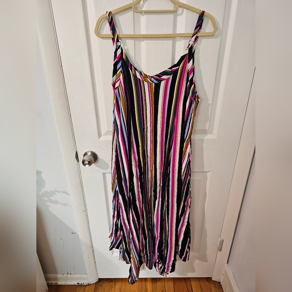 Torrid High-Low Moody Striped Challis Dress in Size 1 - Picture 4 of 6